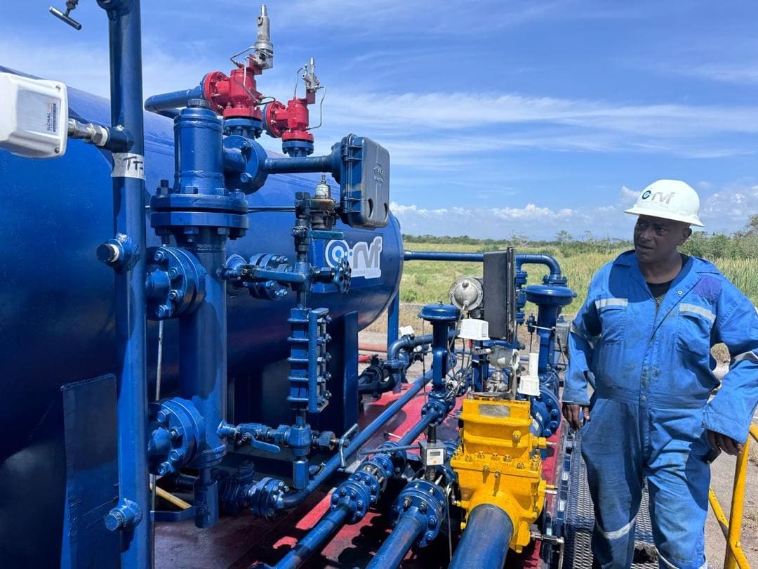 Unidad de Well Testing RVF HEMMAD-001 en operación de campo